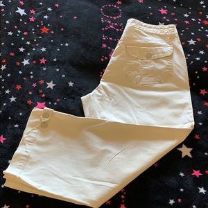 Gloria Vanderbilt cream color capris sz 8